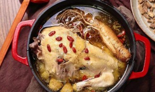 炖公鸡炖多久会熟 炖公鸡炖多长时间才会熟呢