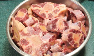 牛尾高压锅炖多久能烂熟 牛尾高压锅炖多长时间能烂熟呢