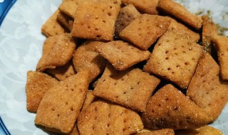 小锅巴用什么烤好吃呢 小锅巴的做法