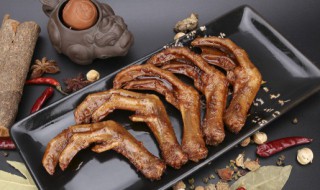 新鲜卤鸭掌怎么做 新鲜卤鸭掌如何做简单好吃