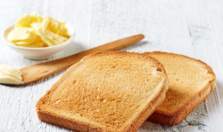 烤吐司用什么油好吃呢窍门 黄油蜂蜜烤吐司怎么做才好吃