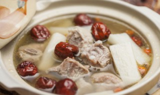 黑猪排骨炖多久会熟 黑猪排骨炖多长时间会熟呢