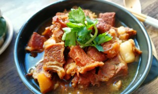 牛肉腩炖多久能烂熟呀 牛腩炖多长时间能烂熟呢