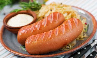脆皮烤肠用什么制成的好吃 脆皮肠的做法和配料