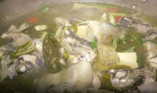 酸菜炖鱼块炖多久能烂熟 酸菜炖鱼块炖多长时间能烂熟呢