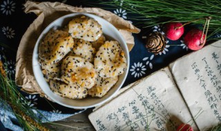 隔水蒸灰水糍粑的做法 隔水蒸灰水糍粑怎么做