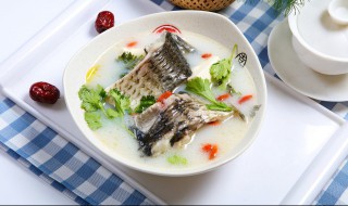 新鲜鱼肉怎么做鱼汤 如何做鱼汤