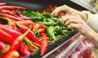 新鲜辣椒怎么做辣椒油 鲜辣椒怎么炸辣椒油