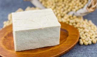 新鲜草鱼煮豆腐怎么做的 草鱼煮豆腐做法