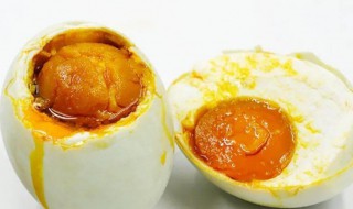 红油咸蛋要煮多久才能吃 红油咸蛋要煮几分钟才能吃
