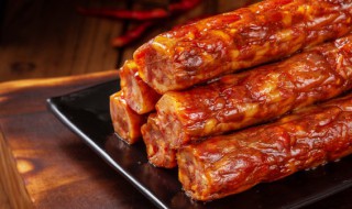 煮腊肠要焯水吗多久才能吃 制作腊肠需要焯水吗