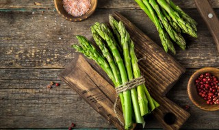 芦笋和牛柳怎么炒好吃 芦笋炒牛柳的做法