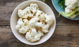 干肉炒花菜怎么做好吃法 干肉炒花菜的做法