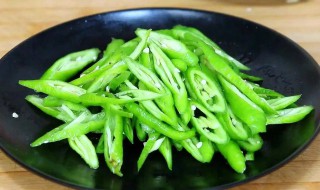 5斤以上线椒怎么炒好吃 炒线椒的做法