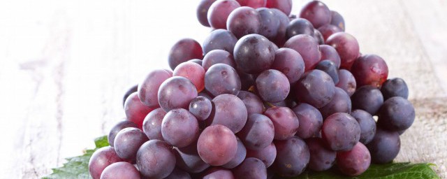 葡萄怎么挑又甜又脆好吃 如何挑选葡萄又甜又脆好吃呢