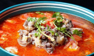 牛尾和什么煲汤比较好 牛尾和什么食材煲汤比较营养美味