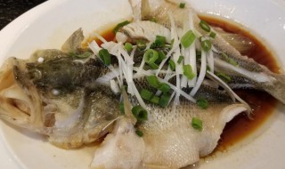 清蒸鲈鱼需要多久 清蒸鲈鱼需要多长时间才熟呢