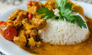 咖喱炖多久 咖喱炖多长时间才行呢