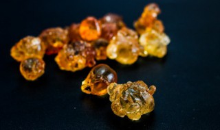 桃胶要炖多久 桃胶要炖几分钟才熟呢