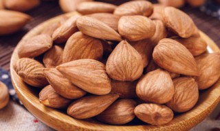 杏仁能生吃吗 杏仁是否可以生吃