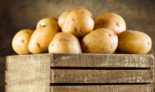 马铃薯能生吃吗 马铃薯是否可以生吃呢
