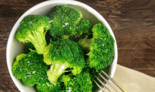 西兰花茎能生吃吗 西兰花茎是否可以生吃呢