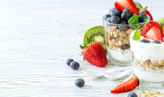 睡前吃酸奶有什么好处 睡前吃酸奶有哪些好处呢