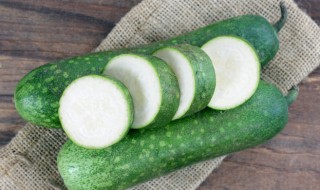 冬瓜裙带菜汤可以晚上喝吗 每天晚上吃冬瓜海带汤可以吗