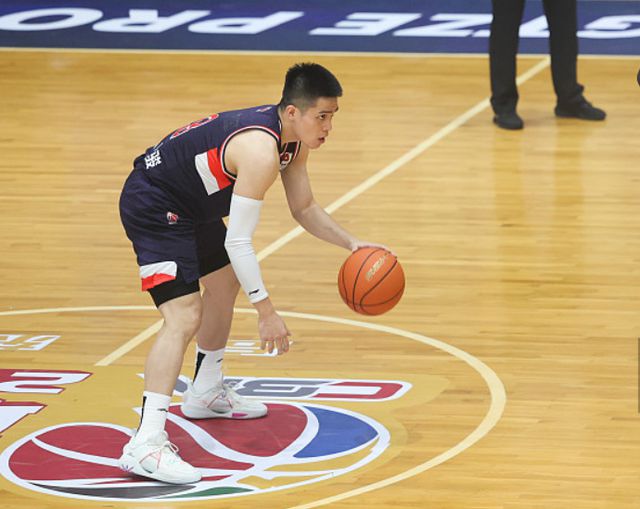 「CBA」广州队终结三连败，深圳队五战输四场