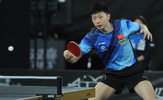 从3-0到4-2！马龙险胜日本新星，拒绝连败，主帅王皓吓出一身冷汗