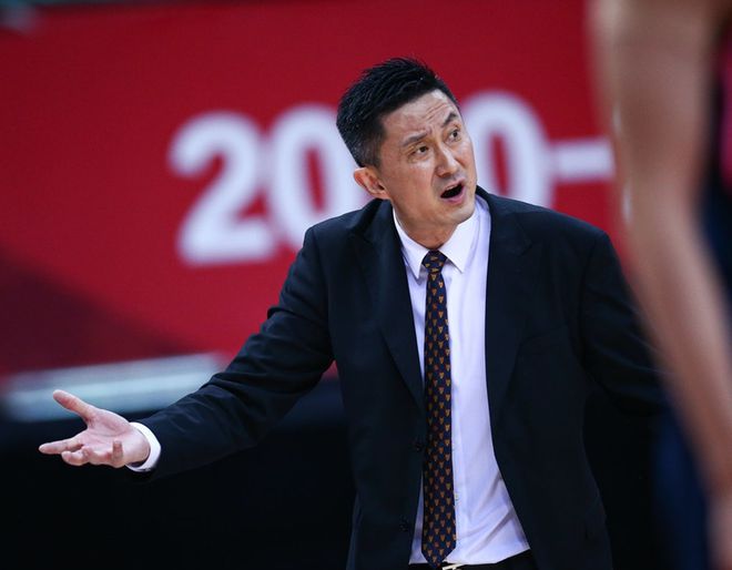 31分钟下班，广东从不靠外援！弗格太羡慕马尚，全华班也天下无敌