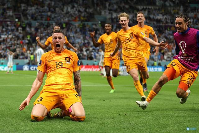 记者：韦霍斯特将进入曼联vs曼城的大名单