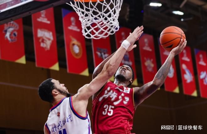 狂胜辽宁42分却输给倒数第3浙江被打回原形 这下冲冠又悬了