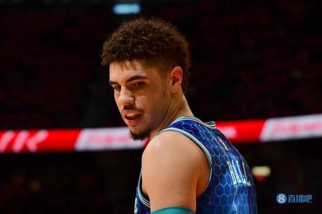 难挽败局！拉梅洛-鲍尔19中11砍全队最高32分7助&拼到6犯