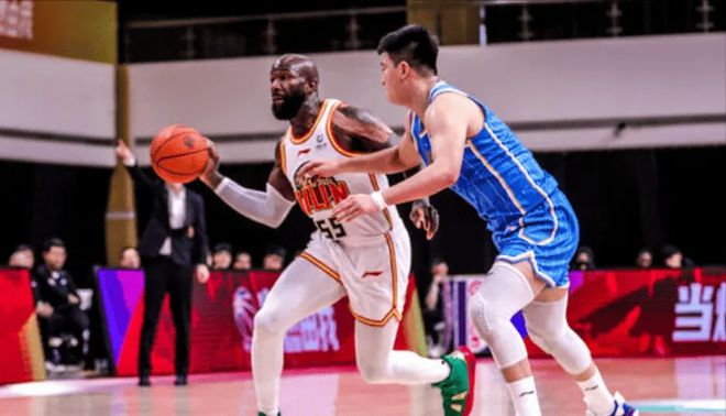 北京输吉林！双外+小范难救主，2将梦游，方硕伤退，琼斯50+三双