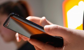 成熟伤感网名女简单 成熟伤感简约好听的女孩昵称精选