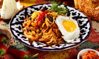 煮面条放什么调料酱 煮面的时候放什么酱最好吃