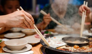 羊肉煮火锅放什么调料吗的 羊肉火锅配料有哪些料