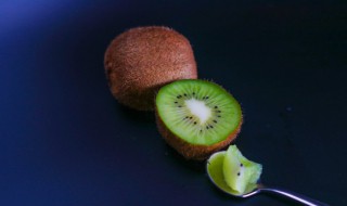 猕猴桃晚上可以吃吗 晚上可以吃猕猴桃吗