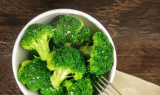 怎么素炒西兰花 素炒西兰花的做法