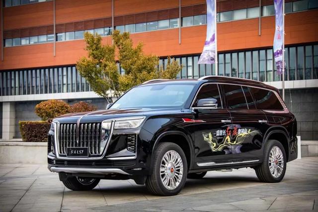 红旗ls7是红旗推出的全新大型suv（最贵国产SUV红旗LS7发布）