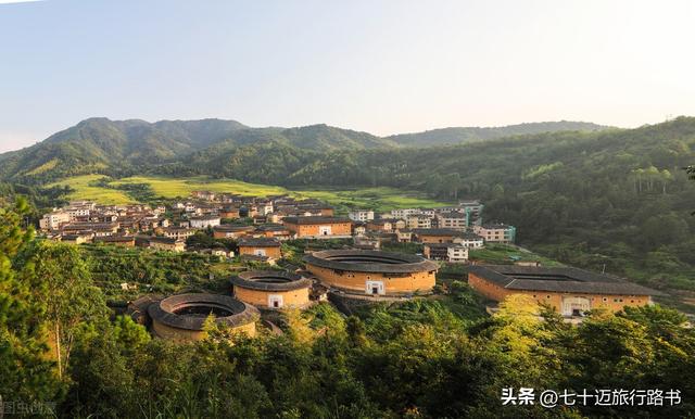 土楼旅游福建哪个土楼最值得去（一张图看懂福建土楼怎么玩）