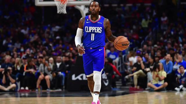 卢：留沃尔在场上是为了提升速度，他攻击篮筐做得很好