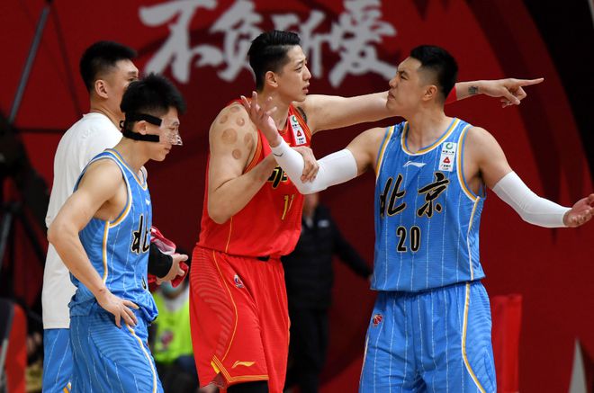 首钢严重内讧！疑似分成2个派别，严惩方硕、翟晓川