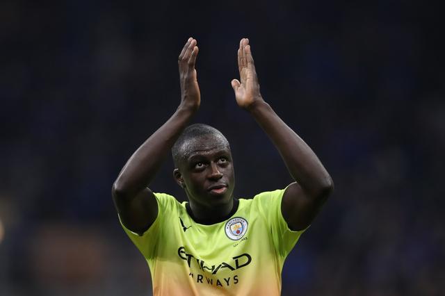 门迪律师谈判决：感谢陪审团和证人，我客户期待洗脱其他两项指控