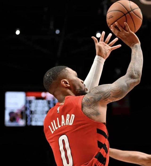 利拉德：我们宁可输给东契奇的队友也不愿输给东契奇