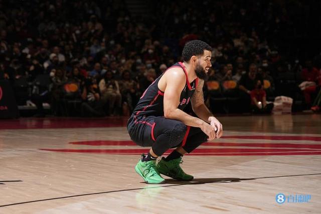 你在想什么范弗里特9中1 仅得3分6篮板4助攻