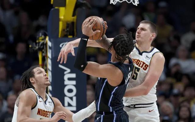 防守进化！约基奇本赛季总抢断数排联盟第13，总截断数排第6