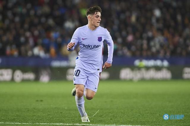 加维以18岁163天成为西超杯最年轻进球者，此前纪录由哈维保持