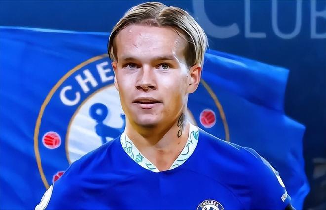 40%的拿球带来失误！粗看像贝尔的穆德里克：切尔西一亿买贵了